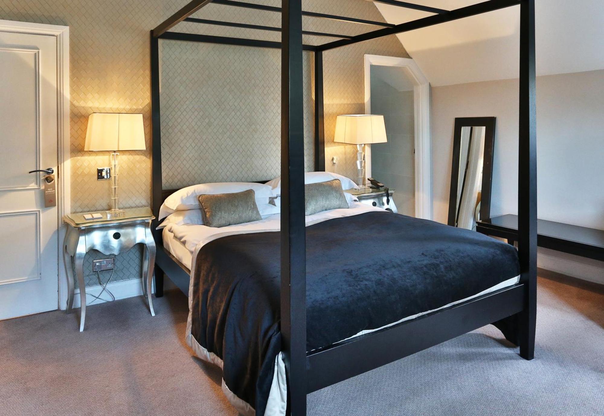 The Inn On The Green Cookham Dean Экстерьер фото