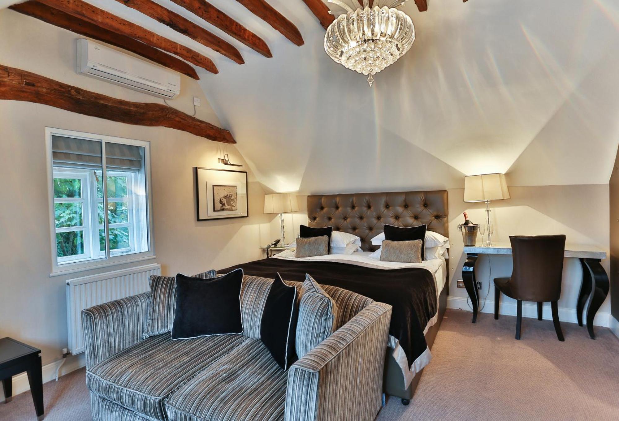 The Inn On The Green Cookham Dean Экстерьер фото
